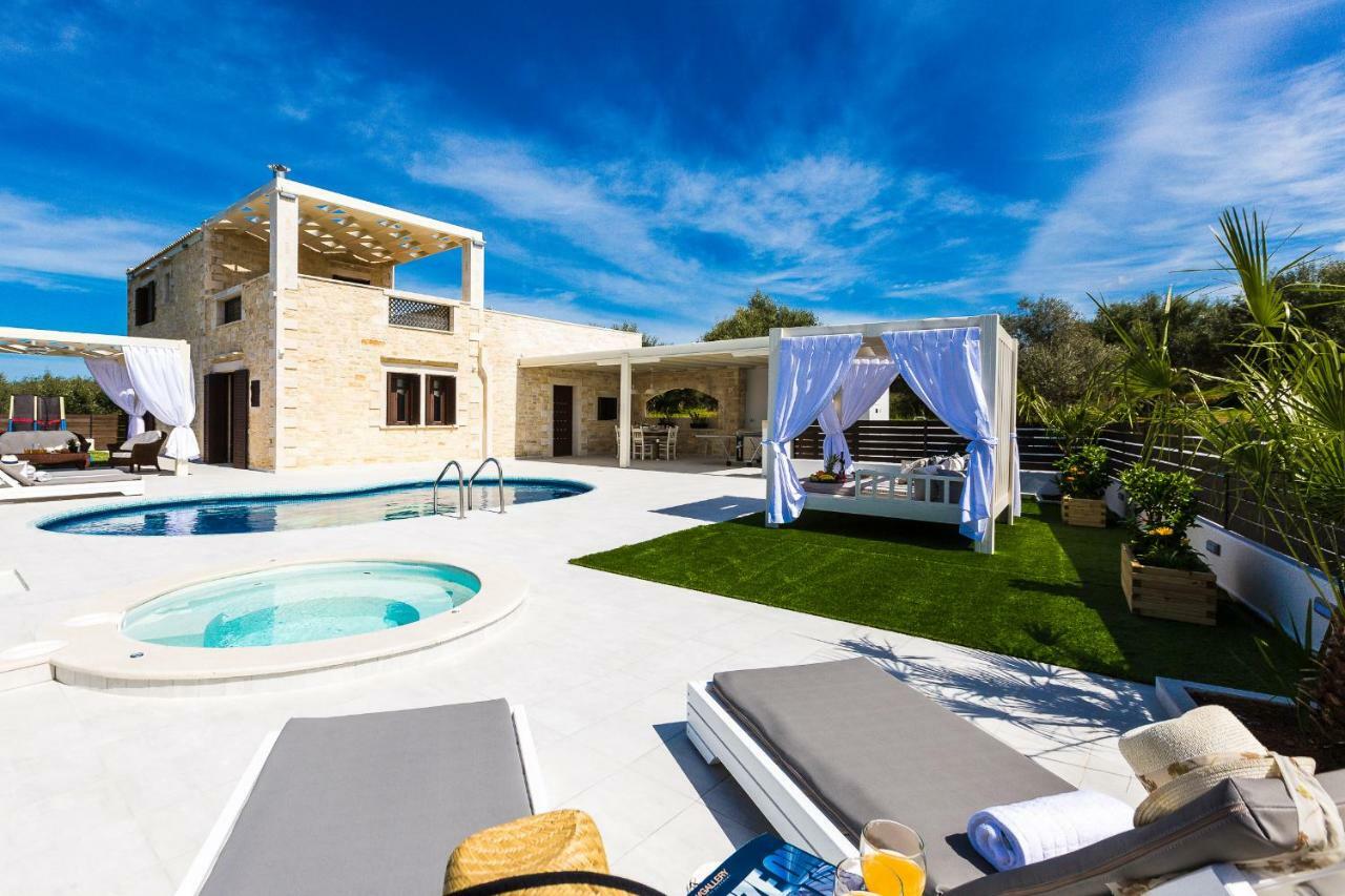 Caramel Villa, With 40M2 Pool & Spa Whirlpool, By Thinkvilla Pánormos Екстериор снимка