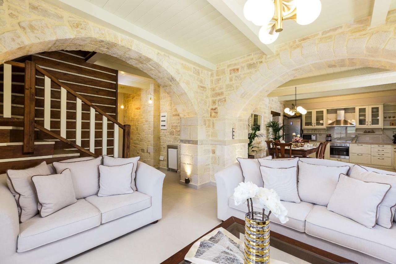 Caramel Villa, With 40M2 Pool & Spa Whirlpool, By Thinkvilla Pánormos Екстериор снимка